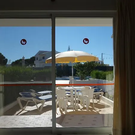 Moradias Joinal 3* Албуфейра